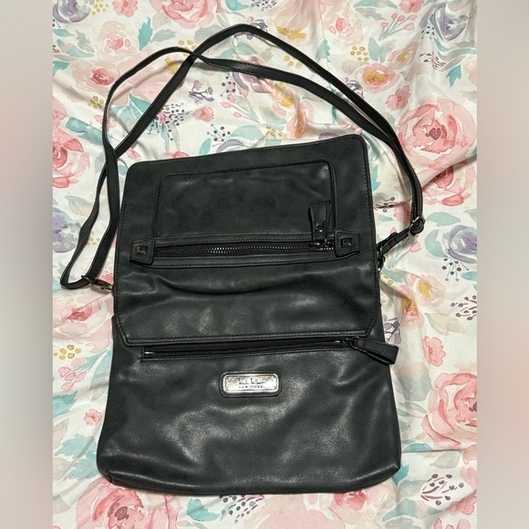 Nicole Miller Adjustable Crossbody Black Stud Bag - Picture 3 of 17